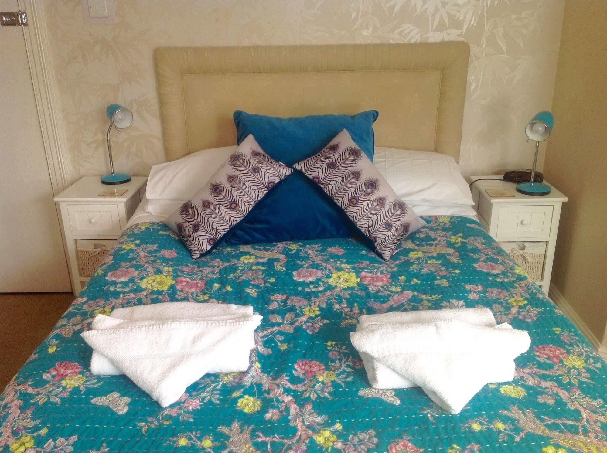 The Cherry Tree Guest House Eastbourne Exteriör bild